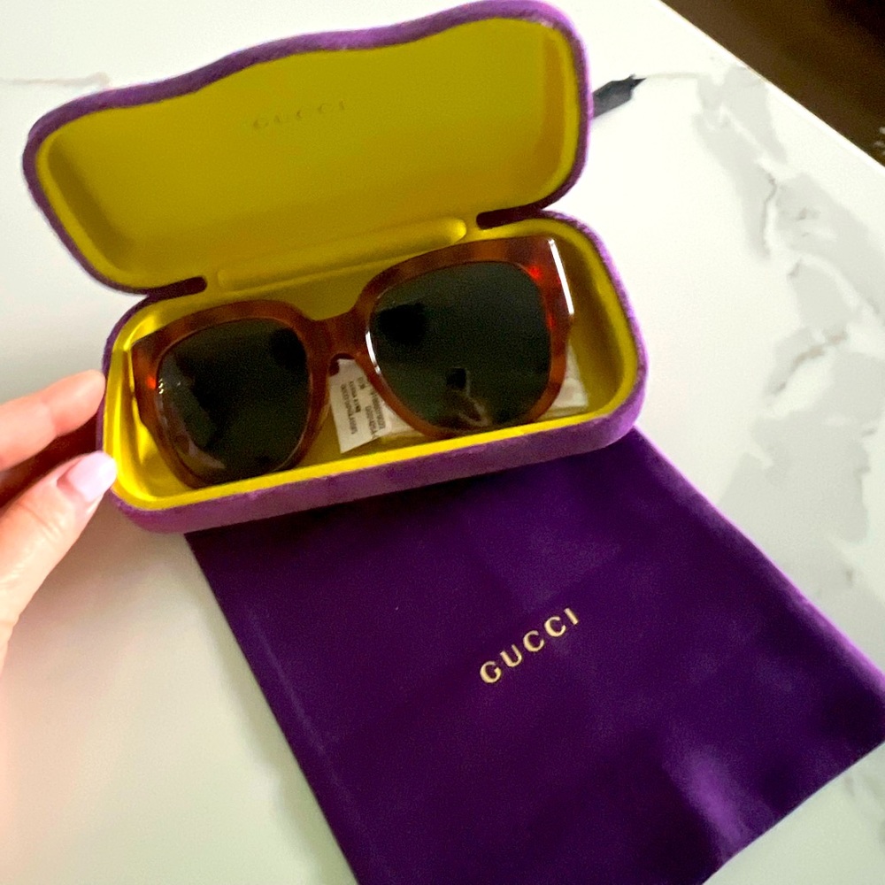GUCCI NWT Sunglasses